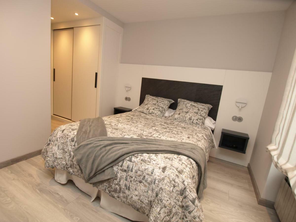 לאון Apartamentos M.Bell מראה חיצוני תמונה